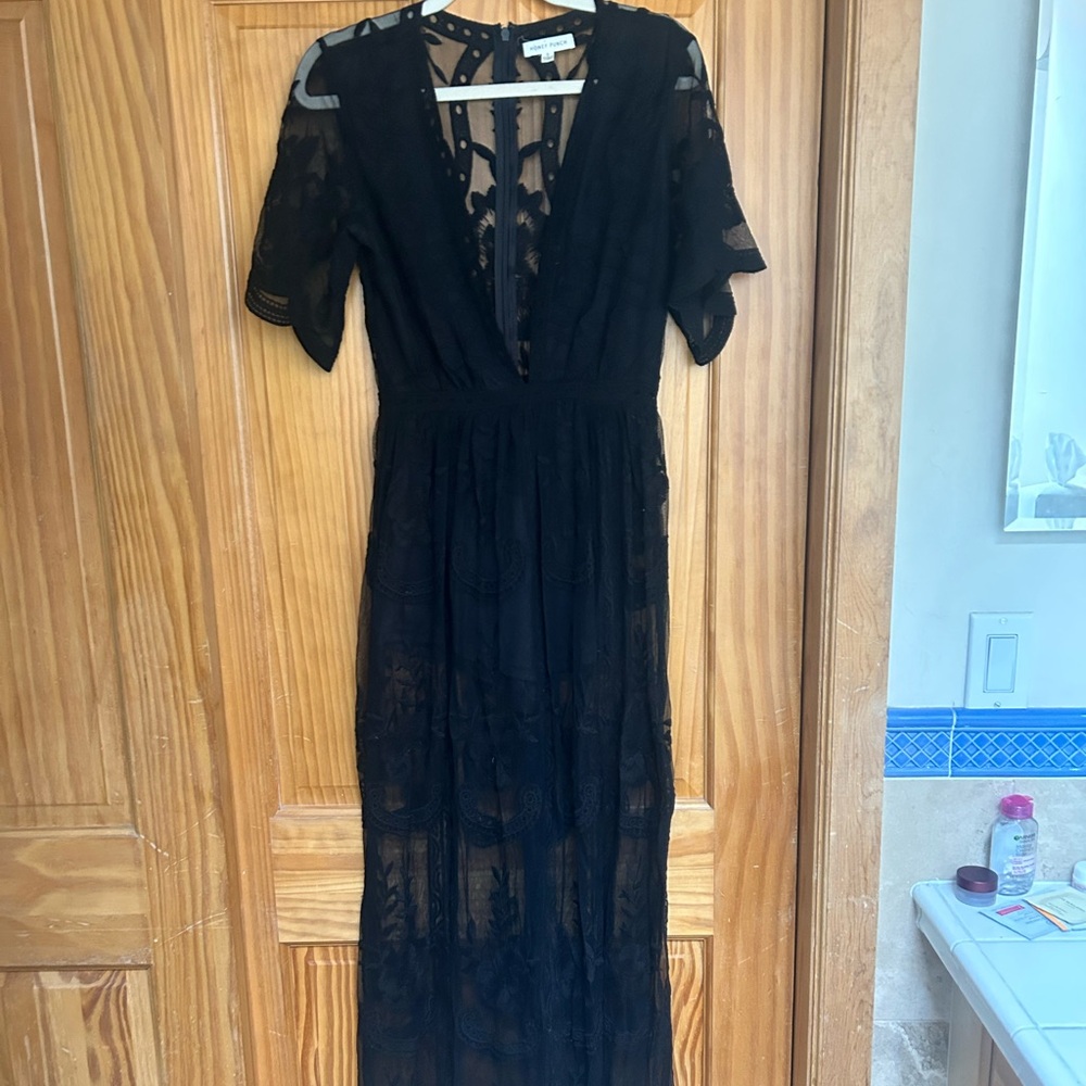 Embroidered Lace Maxi Dress